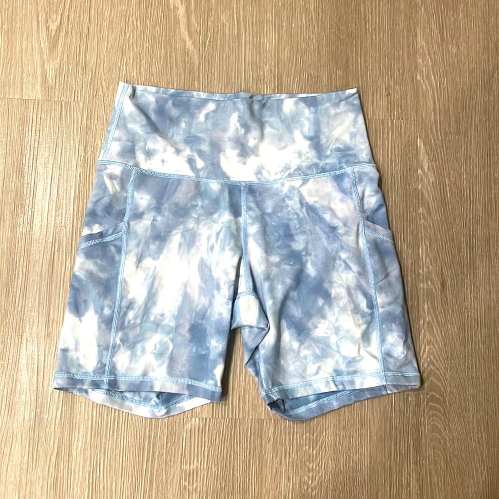 Offline by Aerie size L the hugger bike short